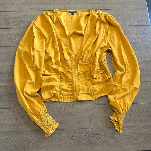 Long Sleeve Mustard Yellow Peasant Top Size Large - Picture 1 of 7
